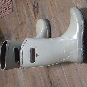 Bog Rain Boots youth size